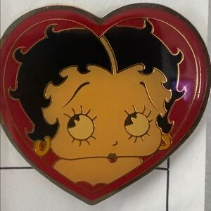 Betty Boop Heart-Shaped magnet